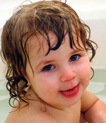 kid in bath