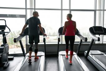 https://cf.ltkcdn.net/life/lifestyle/images/slide/360826-850x567-treadmills_2104624889.jpg
