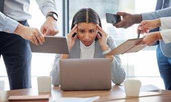 https://cf.ltkcdn.net/life/lifestyle/images/slide/361024-850x508-stressed-woman_2461989537.jpg