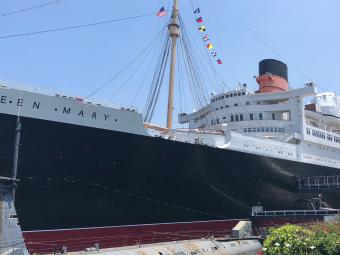 https://cf.ltkcdn.net/life/lifestyle/images/slide/361038-850x638-queen-mary.jpeg