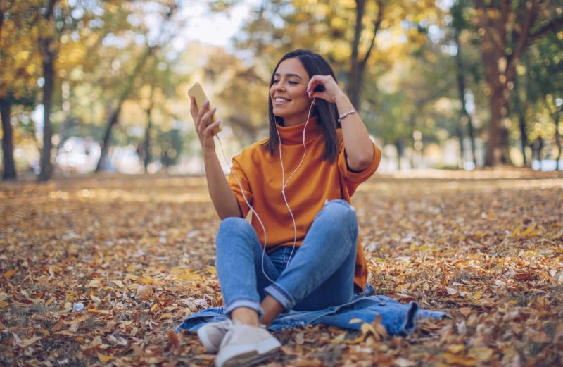 26 Best Fall Songs to Put You in an Autumn Mood LoveToKnow