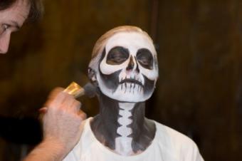 Skeleton Face Painting