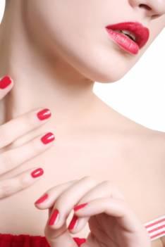 RedLipsPaleSkin.jpg