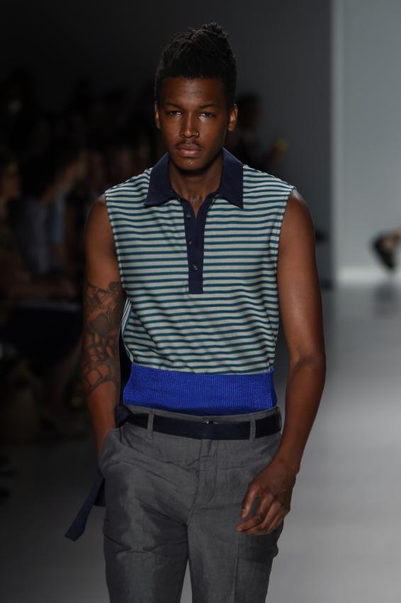 Sleveless Shirt On Richard Chai Love Runway Sleveless Shirt On Richard Chai Love Runway
