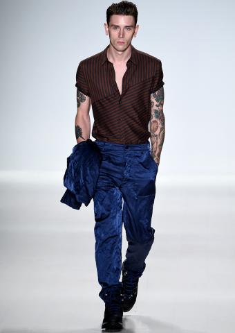 https://cf.ltkcdn.net/mens-fashion/images/slide/199967-602x850-shirt03_wildcrop.jpg