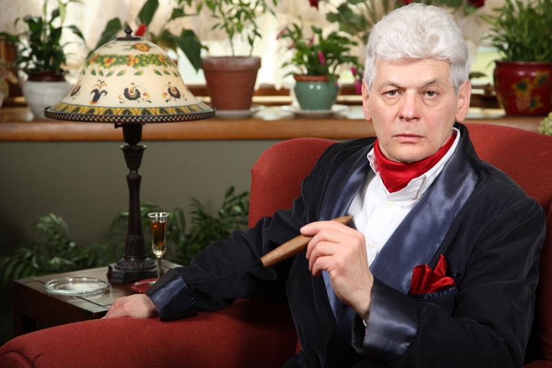 sherlock holmes smoking jacket