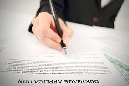 Filling out mortgage application