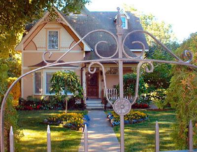 pink house