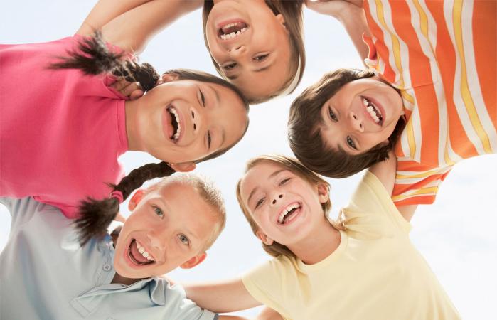 Niños en circulo