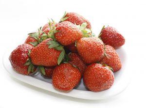 Bowl of fresh strawberries