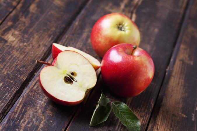 Red apples