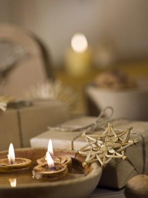 natural holiday decor
