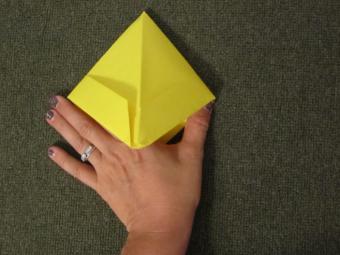 https://cf.ltkcdn.net/origami/images/slide/143443-657x492r1-BoatSlide9.jpg
