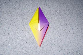 https://cf.ltkcdn.net/origami/images/slide/62795-600x400-Slide-6.jpg