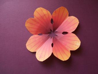 Kirigami Flower Pattern | LoveToKnow