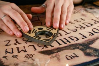 Hands on ouija board