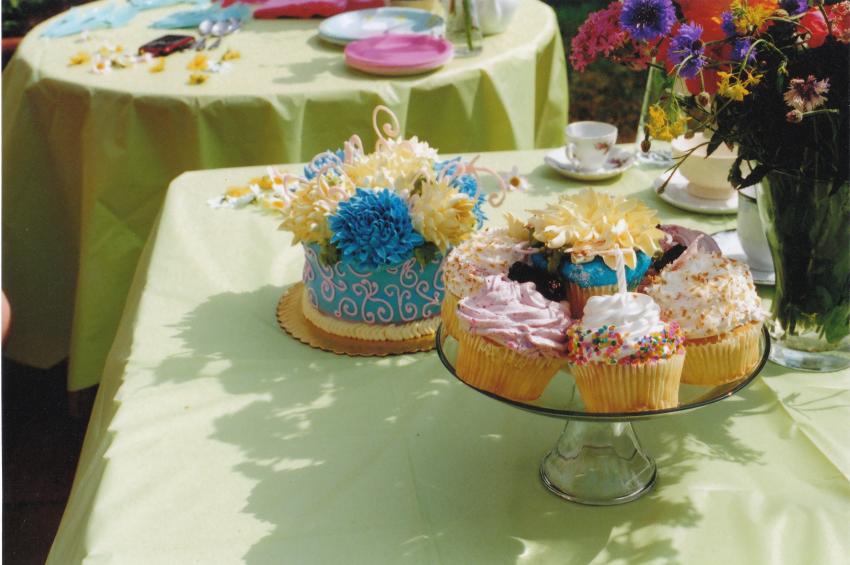 Plan a Fun Fiesta With These 19 Mexican-Themed Party Ideas | LoveToKnow