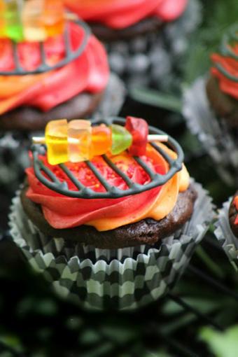 Grill cupcakes from FrugalMomEh.com