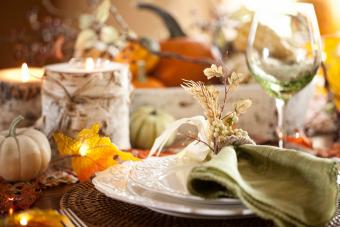 50+ Thanksgiving Table Setting Ideas for a Fall Harvest | LoveToKnow