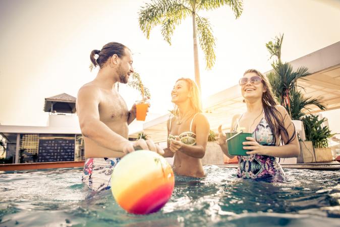 pool party