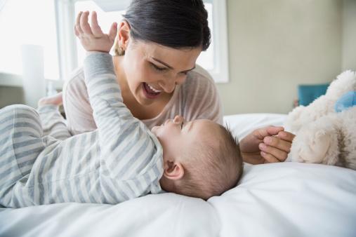 الأم والطفل