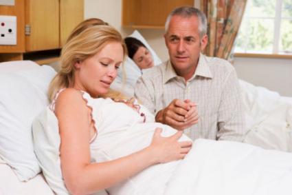 Image of a pregnant woman in labor