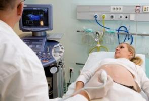 Image of pregnant woman having an ultrasound