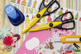 https://cf.ltkcdn.net/pregnancy/trimesters/images/slide/295052-850x566-scrapbooking-materials.jpg