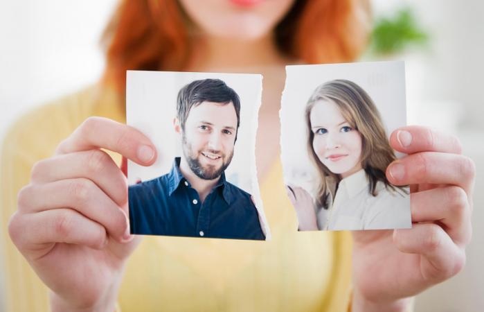 Fotografía de pareja rasgada
