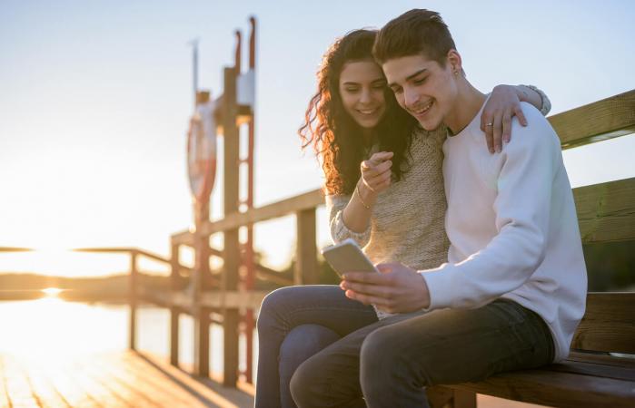 Pareja de adolescentes