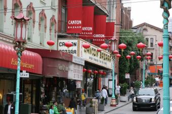 https://cf.ltkcdn.net/sanfrancisco/images/slide/164984-849x565-chinatown.jpg