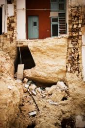 Earthquakes can be deadly.