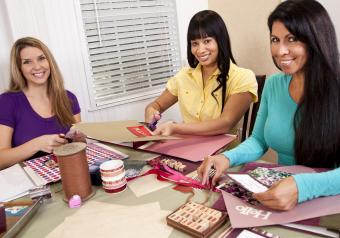 https://cf.ltkcdn.net/scrapbooking/images/slide/253741-850x595-1_Scrapbooking_Group.jpg