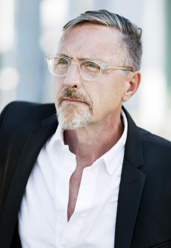 Stylish and Flattering Hairstyles for Older Men | LoveToKnow