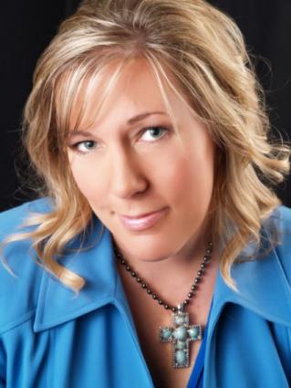 Deanna_Lueckenotte_headshot.jpg