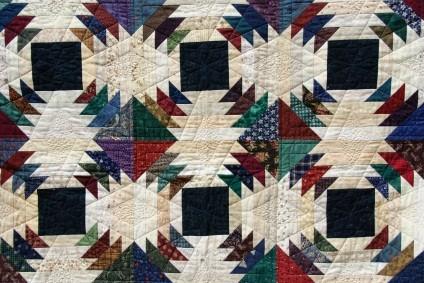 pineapple pattern quilt