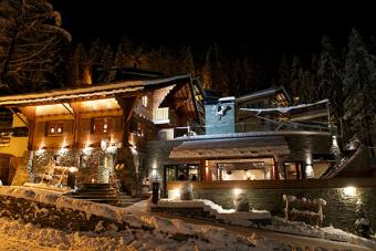 Cervo exterior main chalet