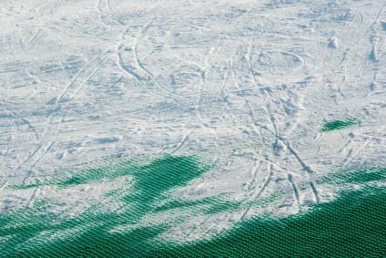 Artificial_Snow.jpg