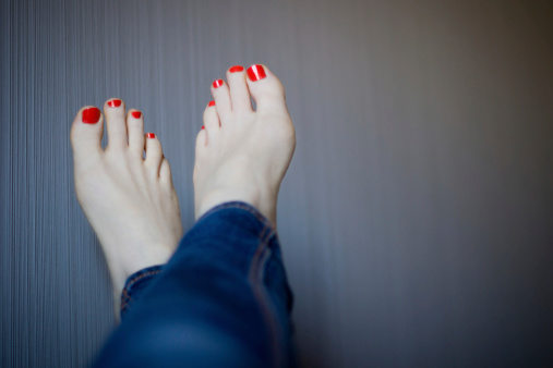 cute sandals for ugly toes