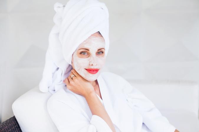 woman with face mask