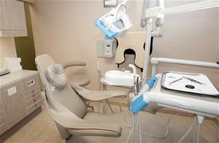 Dentists_fit_Snore_Guard.jpg