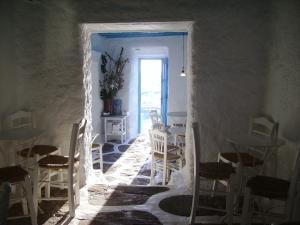 A Small Cafe