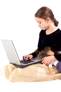girl surfing web
