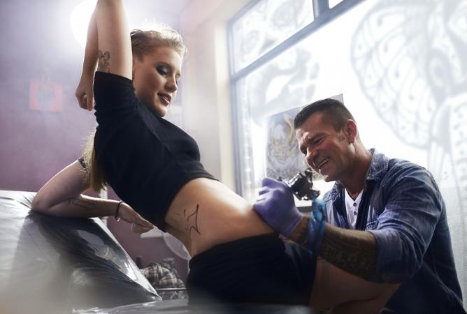 Tattoo artist