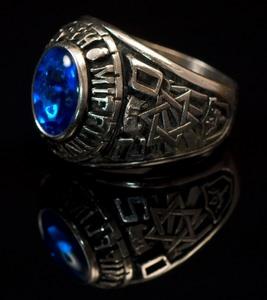 High school class ring