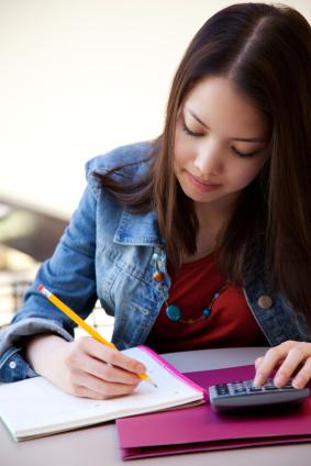 student calculating gpa