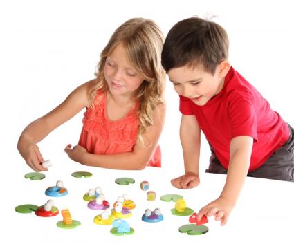 Kids playing Froggy Boogie game