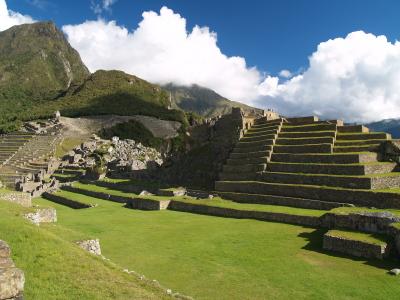 Machu_Picchu.jpg