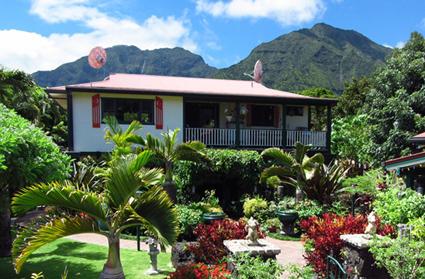 Hanalei Surfboard House exterior