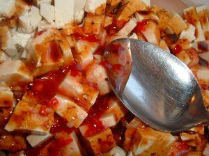 Marinade tofu to make tasty food